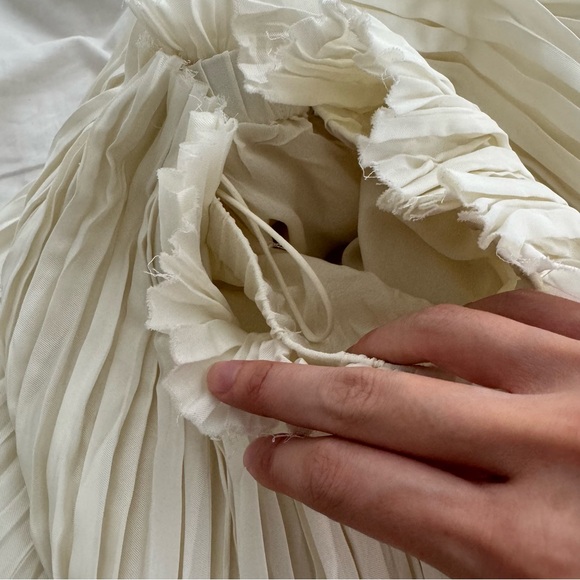 Khaite White/Cream Cersi Pleated Maxi Skirt Size Small Retail Value $1780 - Picture 10 of 13